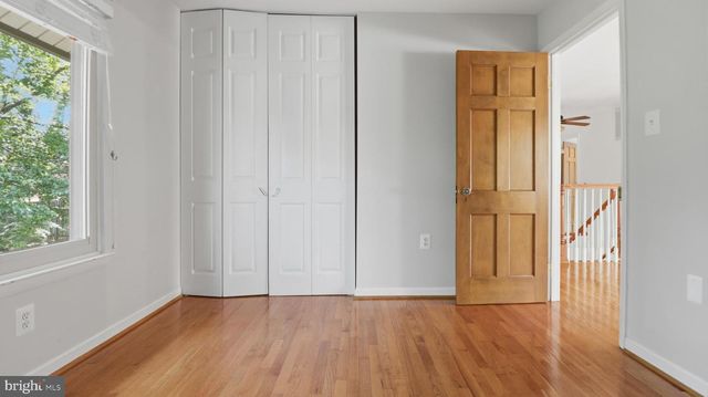 18925 LINDENHOUSE RD, Gaithersburg, MD 20879