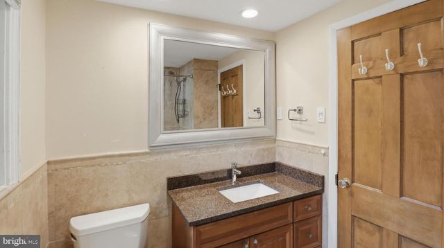 18925 LINDENHOUSE RD, Gaithersburg, MD 20879
