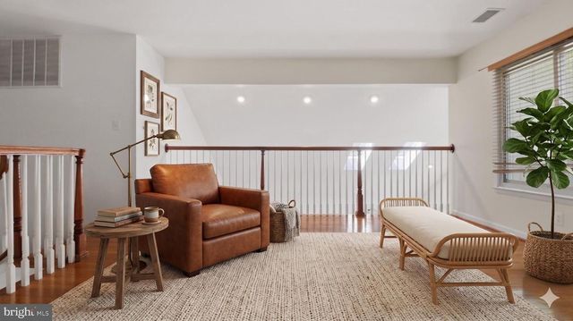 18925 LINDENHOUSE RD, Gaithersburg, MD 20879