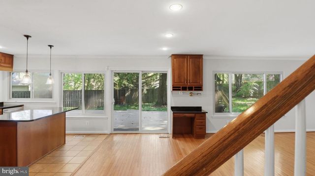 18925 LINDENHOUSE RD, Gaithersburg, MD 20879