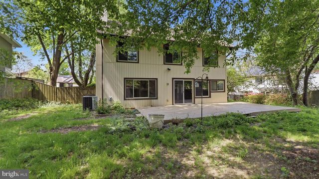 18925 LINDENHOUSE RD, Gaithersburg, MD 20879