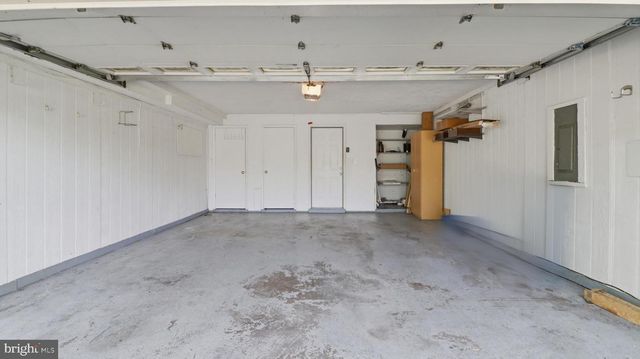 18925 LINDENHOUSE RD, Gaithersburg, MD 20879