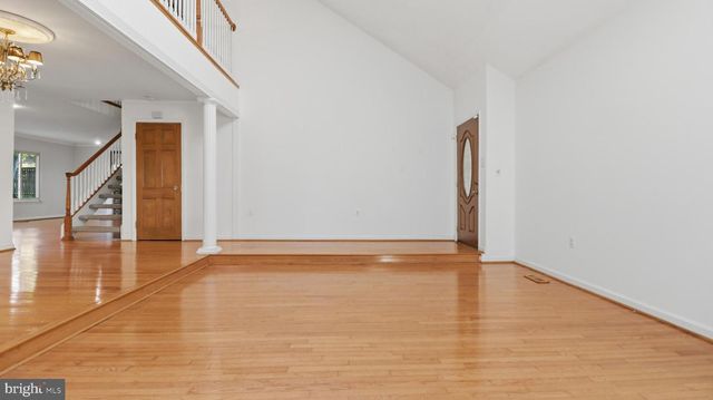 18925 LINDENHOUSE RD, Gaithersburg, MD 20879