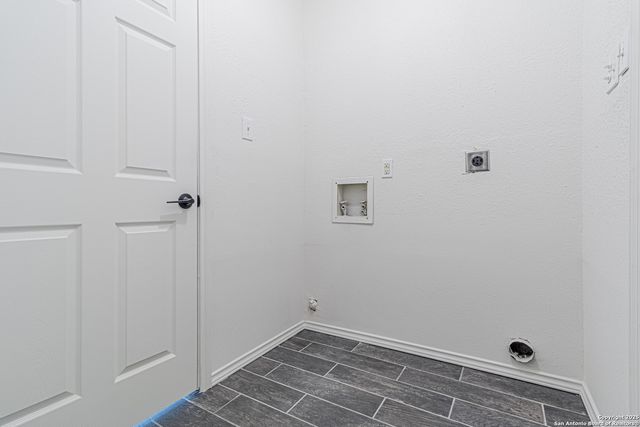 1142 Churing, San Antonio, TX 78245