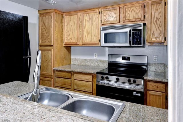 4348 Stafford DR, Chesapeake, VA 23321