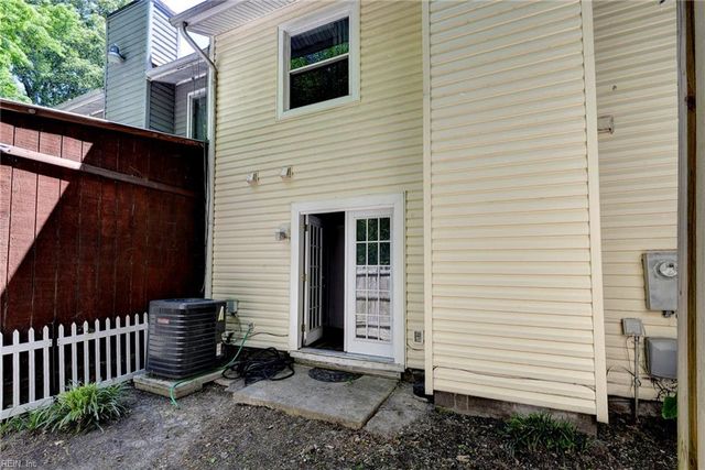 4348 Stafford DR, Chesapeake, VA 23321