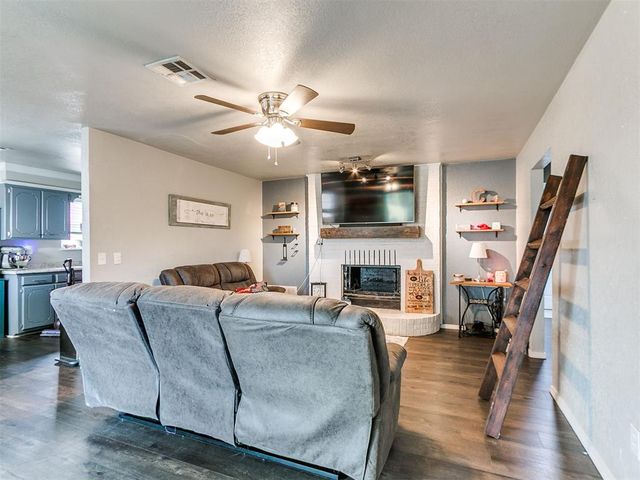 392 Echo Lane, Harrah, OK 73045