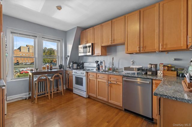 108 Van Guilder Avenue, New Rochelle, NY 10801