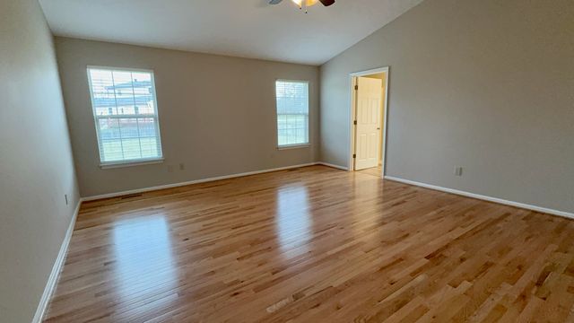 704 Eureka Drive, Versailles, KY 40383