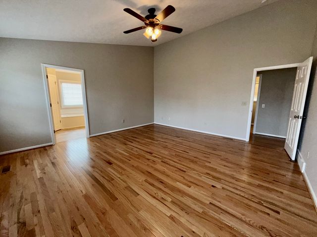 704 Eureka Drive, Versailles, KY 40383