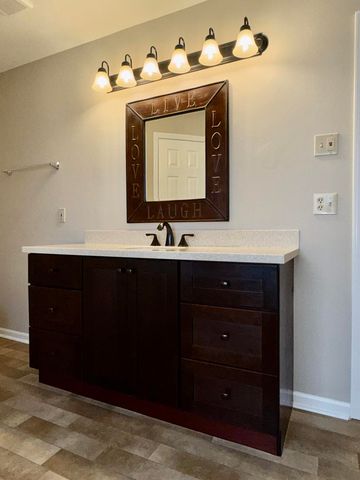 704 Eureka Drive, Versailles, KY 40383