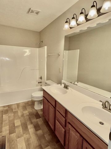 704 Eureka Drive, Versailles, KY 40383