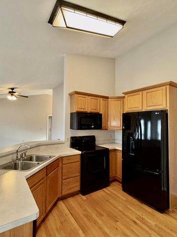 704 Eureka Drive, Versailles, KY 40383