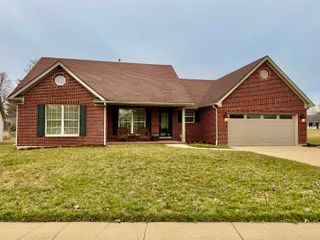704 Eureka Drive, Versailles, KY 40383