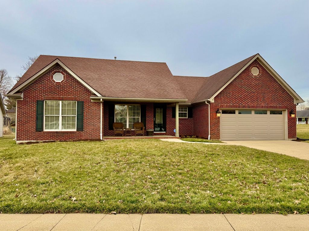 704 Eureka Drive, Versailles, KY 40383