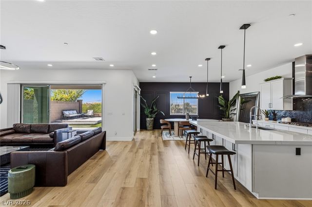 767 Glowing Horizon Street, Henderson, NV 89052