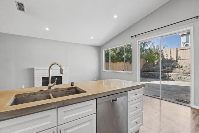 2308 Argent Ct, Folsom, CA 95630
