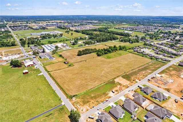 16 AC Slack Street, Pea Ridge, AR 72751