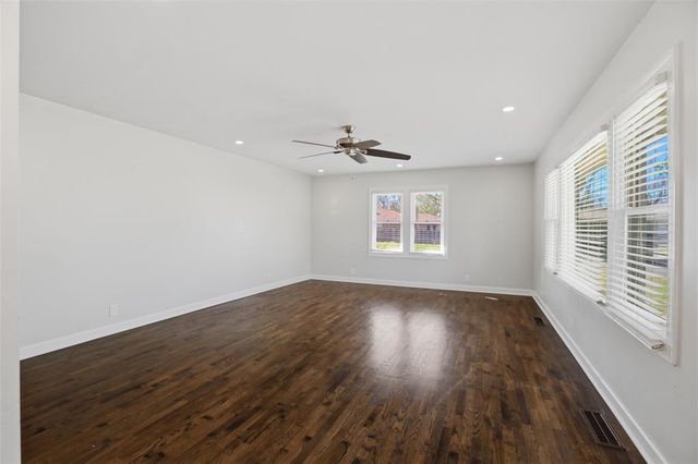 823 S Ridge Drive, Stillwater, OK 74074