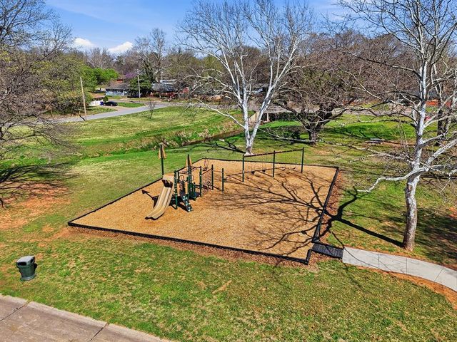 823 S Ridge Drive, Stillwater, OK 74074