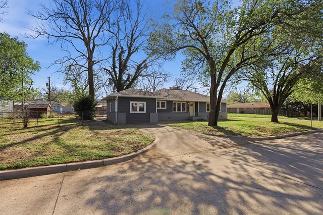 823 S Ridge Drive, Stillwater, OK 74074