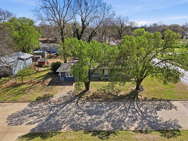 823 S Ridge Drive, Stillwater, OK 74074