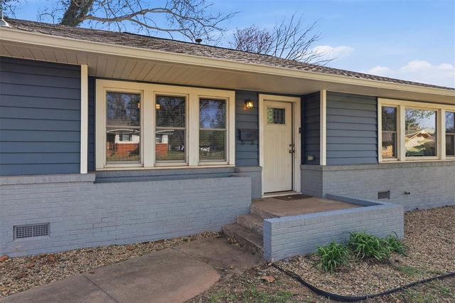 823 S Ridge Drive, Stillwater, OK 74074