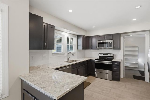 823 S Ridge Drive, Stillwater, OK 74074