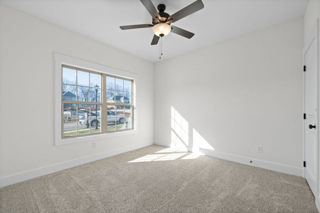 189 Dewberry Ct, Clarksville, TN 37042