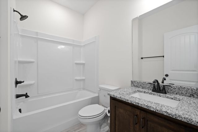 189 Dewberry Ct, Clarksville, TN 37042