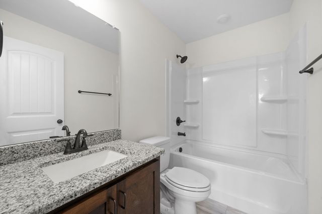 189 Dewberry Ct, Clarksville, TN 37042