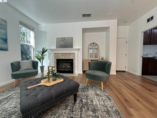 140 W Brilloso Ln, Mountain House, CA 95391