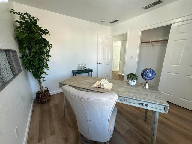 140 W Brilloso Ln, Mountain House, CA 95391