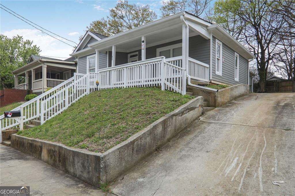 652 Hugh Street SW, Atlanta, GA 30310 — photo 2