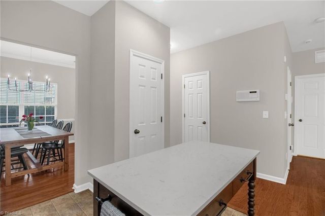 4215 Field Crossing Drive, Winston-salem, NC 27107