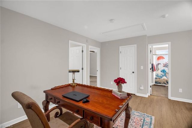 4215 Field Crossing Drive, Winston-salem, NC 27107