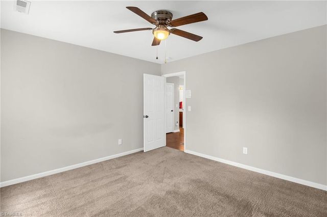 4215 Field Crossing Drive, Winston-salem, NC 27107