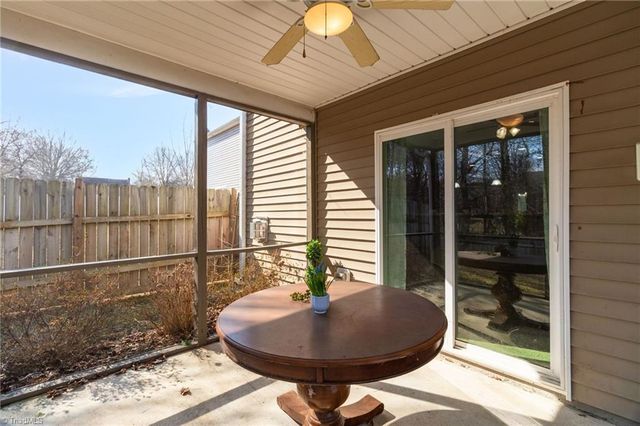 4215 Field Crossing Drive, Winston-salem, NC 27107