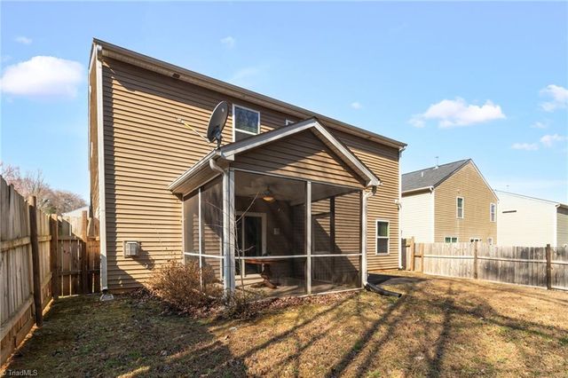 4215 Field Crossing Drive, Winston-salem, NC 27107