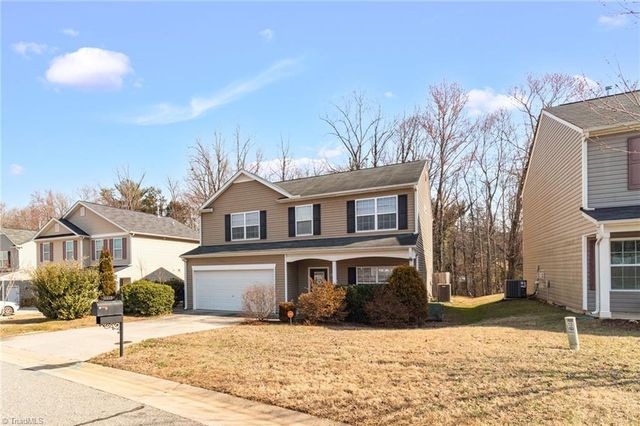 4215 Field Crossing Drive, Winston-salem, NC 27107