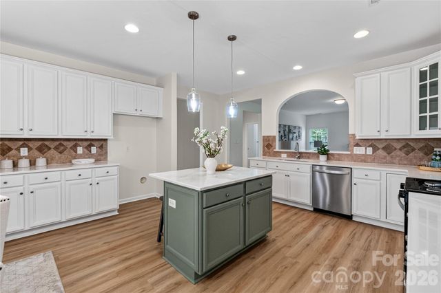 17323 Silas Place Drive, Davidson, NC 28036