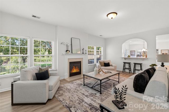 17323 Silas Place Drive, Davidson, NC 28036