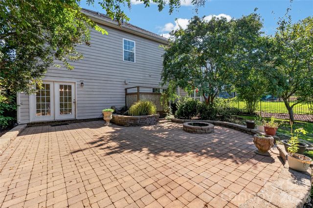 17323 Silas Place Drive, Davidson, NC 28036