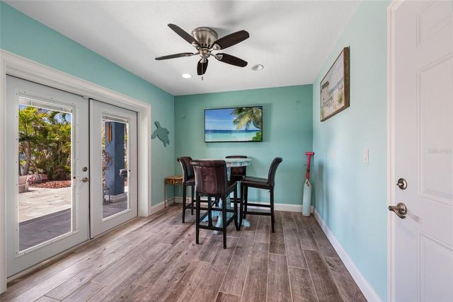 460 137TH AVENUE CIRCLE, Madeira Beach, FL 33708