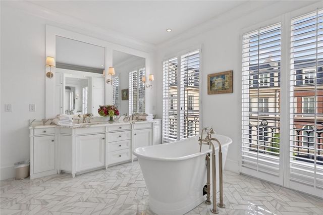2288 Peachtree Road NW 4, Atlanta, GA 30309