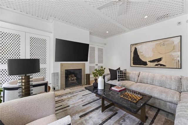 2288 Peachtree Road NW 4, Atlanta, GA 30309