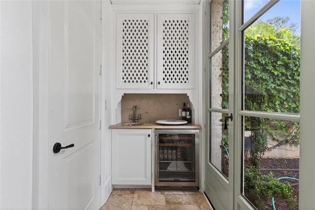 2288 Peachtree Road NW 4, Atlanta, GA 30309