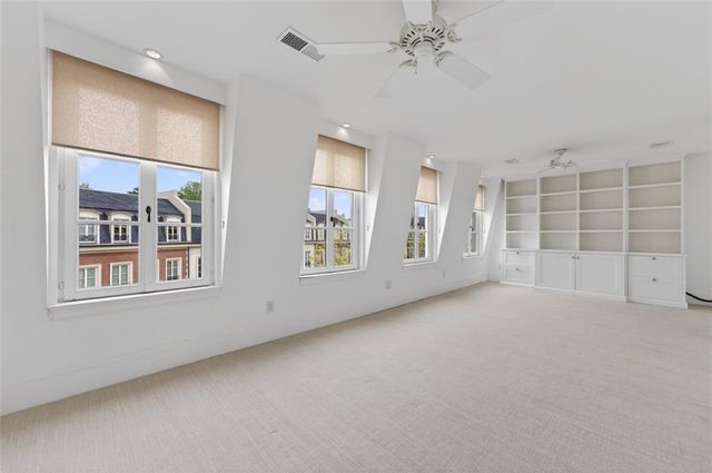 2288 Peachtree Road NW 4, Atlanta, GA 30309