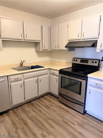 20333 Detroit Road 513, Rocky River, OH 44116