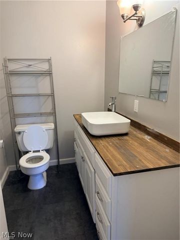 20333 Detroit Road 513, Rocky River, OH 44116